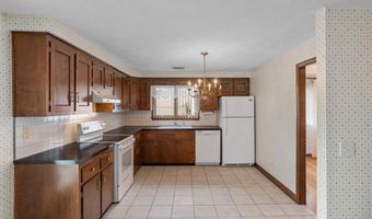 30 Dover Ave, East Providence, RI 02914