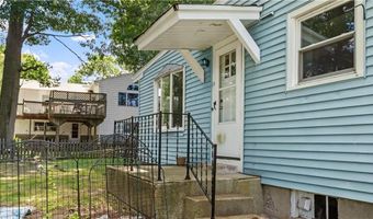 29 Cormier Rd, Lincoln, RI 02865