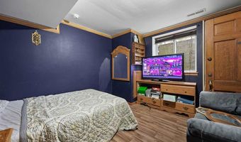 1050 Twilight Dr, North Liberty, IA 52317
