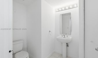 20185 E Country Club Dr 502, Aventura, FL 33180