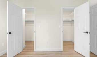 190 Ravenwood Blvd, Barnegat, NJ 08005