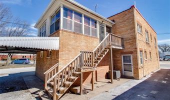 2356 State St, Alton, IL 62002