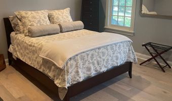 12 Alexis Ct, Amagansett, NY 11930