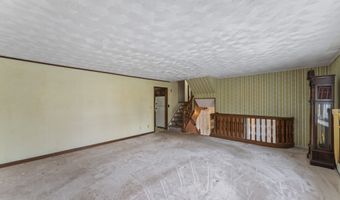 32 Brentwood Dr, Bloomfield, CT 06002