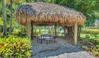 5405 R MERRITT ISLAND Dr, Apollo Beach, FL 33572