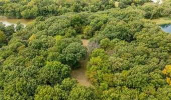 30421 Pueblo Ct, Adel, IA 50003