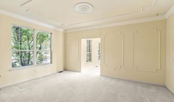 9 Denise Dr, Allentown, NJ 08501