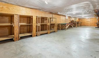 183 Skyline Rd, Bangor, ME 04401