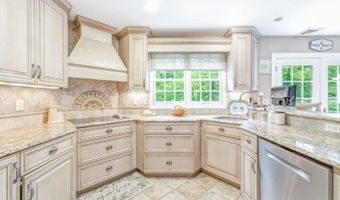 3 Butternut Dr, Alloway, NJ 07462