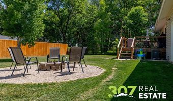 153 E 1st St N, Cowley, WY 82420