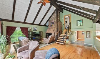 27 Whippoorwill Ln, Bethany, CT 06524