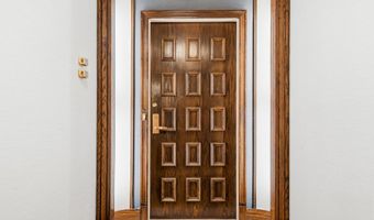 1300 CRYSTAL Dr 606S, Arlington, VA 22202
