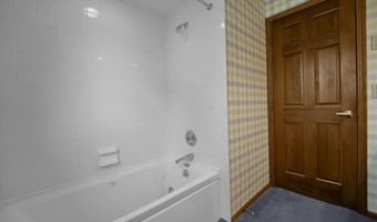 4744 Stonehaven Dr, Columbus, OH 43220