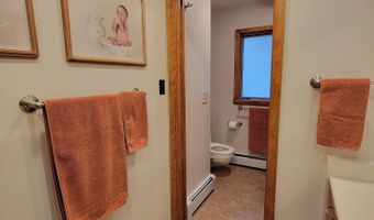 1314 N 3rd St, Aberdeen, SD 57401