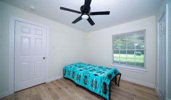107 W Purdom Ave, Alvarado, TX 76009