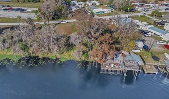 55512 FRONT St, Astor, FL 32102