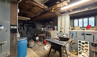14 Park St, Central Falls, RI 02863