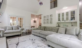 10610 Kingsmark Trl, Alpharetta, GA 30022