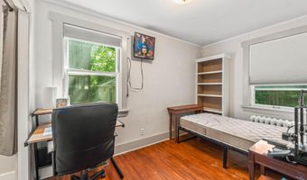 2912 Wood St, Ames, IA 50014