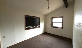 1319 Manchester Dr, Anadarko, OK 73005