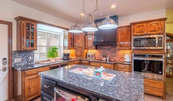 75 Walnut N Trl, McAlester, OK 74501