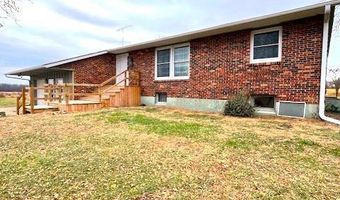 24421 Hickory St, Bevier, MO 63532