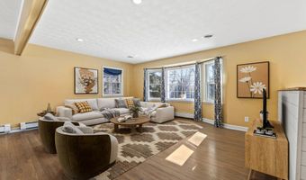 1021 Fremont St, Anoka, MN 55303
