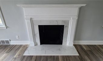 954 Hartford Ave, Akron, OH 44320