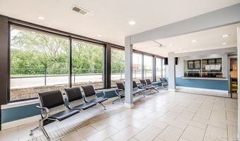 412 W Lake St, Addison, IL 60101