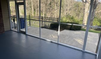 16 Canterbury, Athens, OH 45701