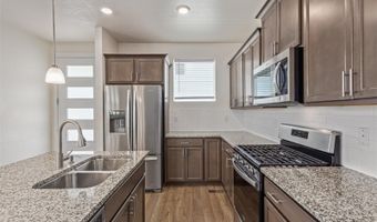 21821 E 7th Ave, Aurora, CO 80018
