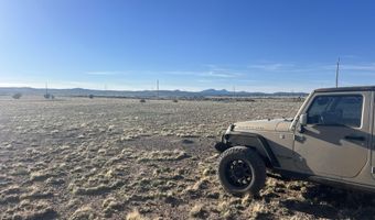 293 Arizona Rd Western Portion, Ash Fork, AZ 86320