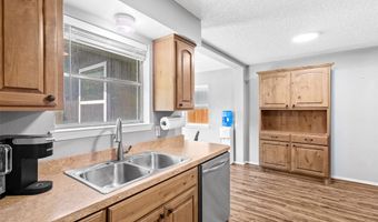 6204 Creek Crossing Rd, Alvarado, TX 76009