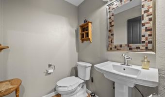 12950 Summer Cir, Anchorage, AK 99516