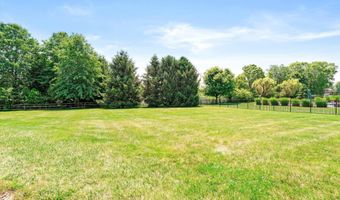 9 Denise Dr, Allentown, NJ 08501