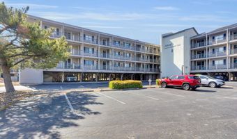2509 W Fort Macon Rd 102-B, Atlantic Beach, NC 28512