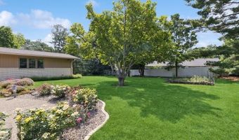 2110 Ashmore Dr, Ames, IA 50014