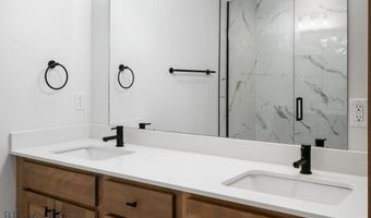 100 Bow Perch Ln B, Bozeman, MT 59718