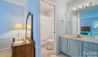 305 Piney Mountain Dr D-1, Asheville, NC 28805