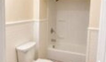 427 N 5Th St #2, Allentown, PA 18102