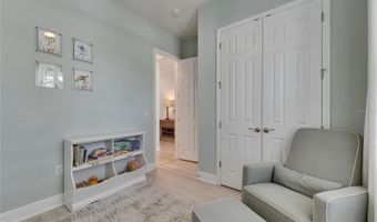7420 PARADISO Dr, Apollo Beach, FL 33572