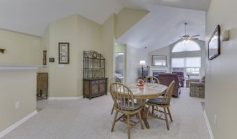 7304 Lake Lakota Pl 44, Indianapolis, IN 46217