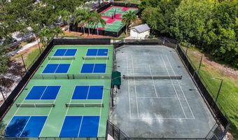 215 OCEANIA Ct, Apollo Beach, FL 33572