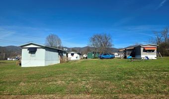 159 Connaheta Ave, Andrews, NC 28901