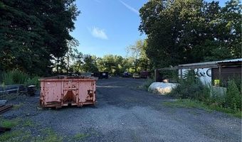 92 Irons Ave, Johnston, RI 02919