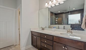 2200 ARROWLEAF Dr, Cheyenne, WY 82007