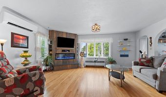 120 Vernon St, Algoma, WI 54201