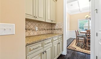 662 BANBURY St, Auburn, AL 36832