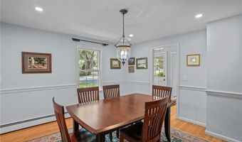 30 Stone Ridge Dr, East Greenwich, RI 02818