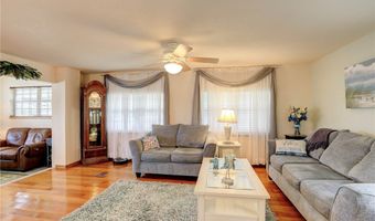 904 Thrush Cir, Barefoot Bay, FL 32976